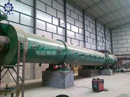 新型有機(jī)肥濕法造粒現(xiàn)場